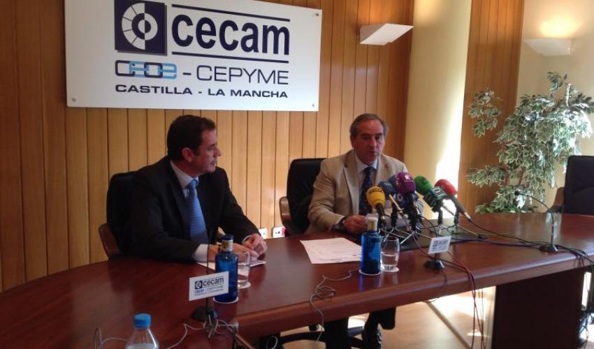 Mariano Herv�s, premio CECAM 2014 por la provincia de Guadalajara