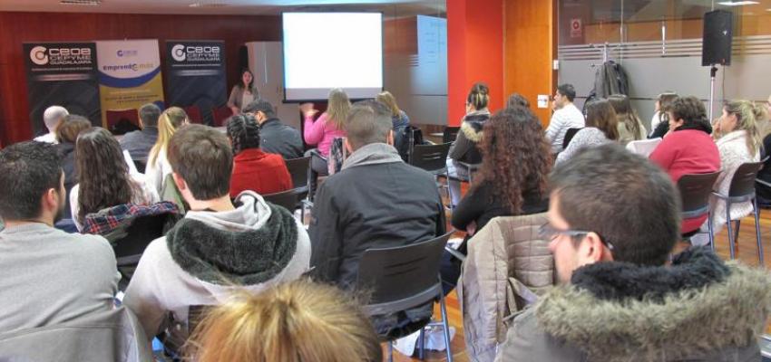El programa Emprende+m�s de CECAM ense�a a los estudiantes de Alovera como ser empresarios