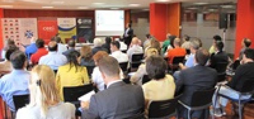 Gran �xito de convocatoria de la jornada basada en las donaciones vs herencia de CEOE-CEPYME Guadalajara
