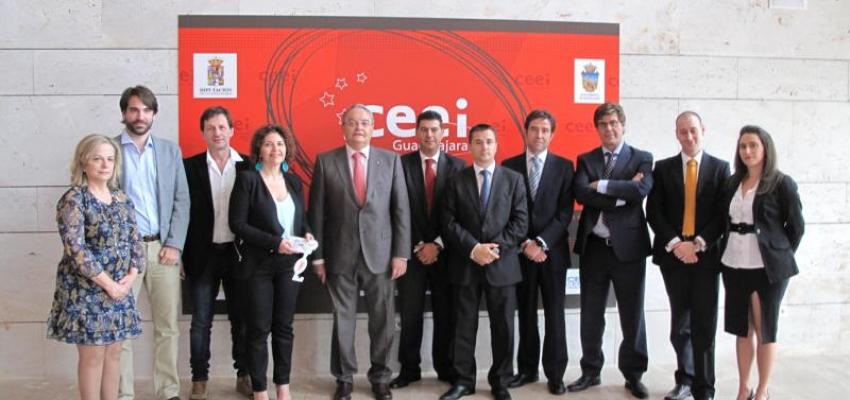 Entregadas las llaves de sus despachos a las nuevas empresas del CEEI de Guadalajara