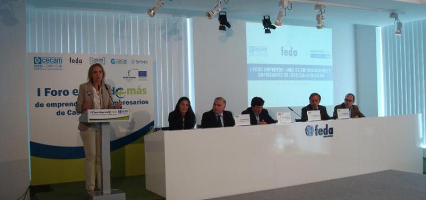 300 empresarios arroparon el I Foro Emprende+m�s de CECAM