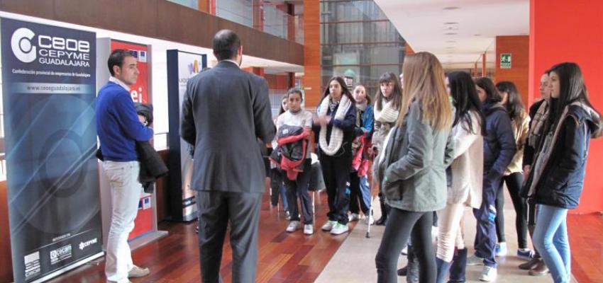 46 estudiantes aprenden emprendidurismo en el CEEI de Guadalajara