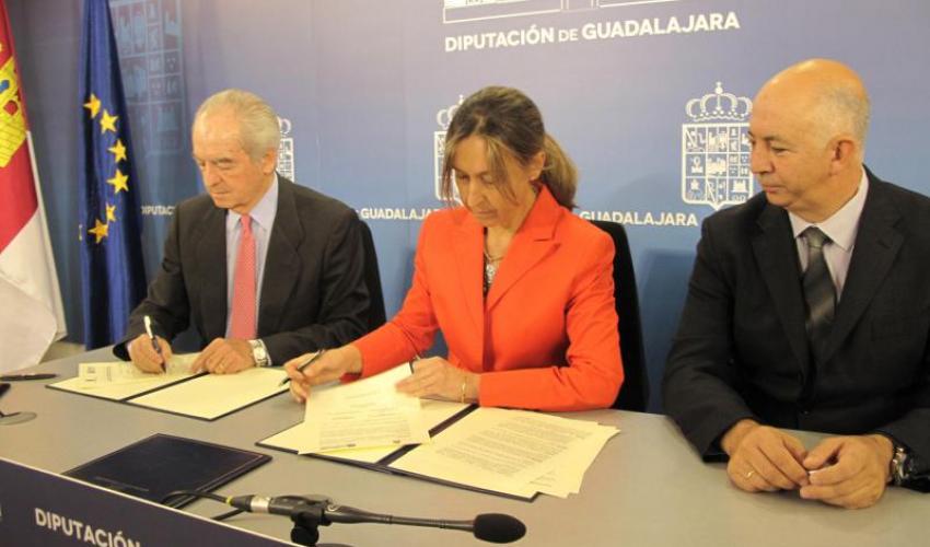 Guarinos: �Nuestro compromiso con el tejido empresarial de la provincia es firme para impulsar la industria, el comercio y el turismo�