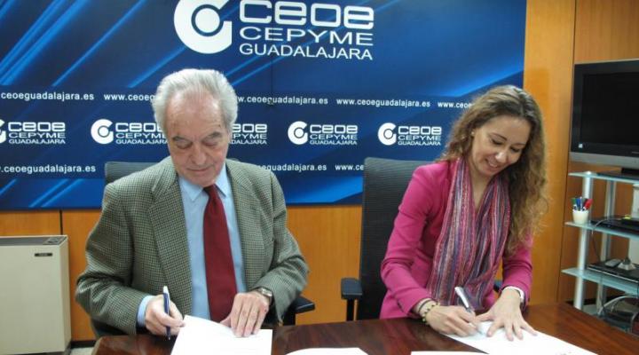 CEOE-CEPYME Guadalajara y Liberbank CCM firman un convenio de colaboraci�n