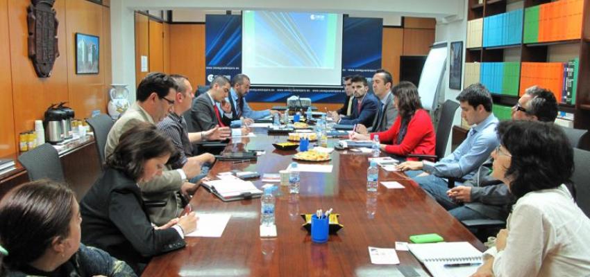 Una quincena de emprendedores participan en un nuevo encuentro de GuadaNetWork 