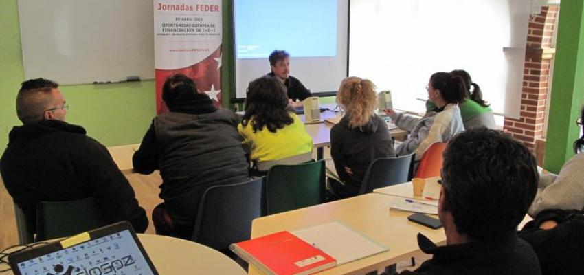 Villanueva de la Torre acoge una sesi�n informativa sobre los Fondos FEDER