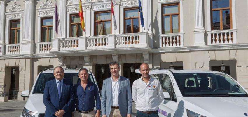 Guadalajara cuenta ya con dos taxis adaptados para personas discapacitadas