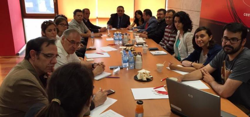 GuadaNetWork celebra su �ltimo encuentro del primer semestre del a�o con la asistencia de una quincena de empresarios