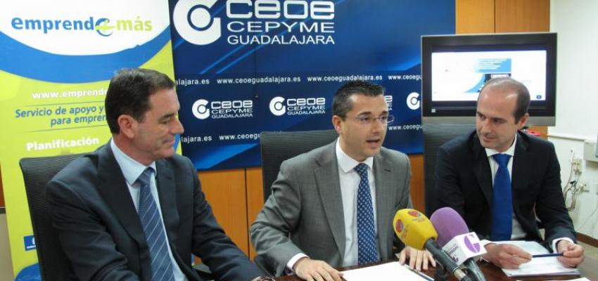 El programa Emprende+M�s de CECAM presenta la I jornada de coaching para emprendedores a trav�s del p�del