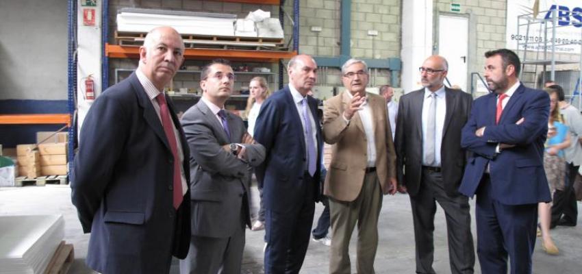 La empresa ABS muestra su cat�logo de productos