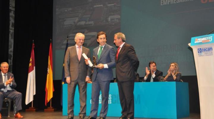 Jos� Mar�a Ala�a premiado por la provincia de Guadalajara en los XII Premios Empresariales de CECAM