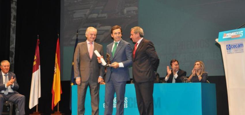 Jos� Mar�a Ala�a premiado por la provincia de Guadalajara en los XII Premios Empresariales de CECAM