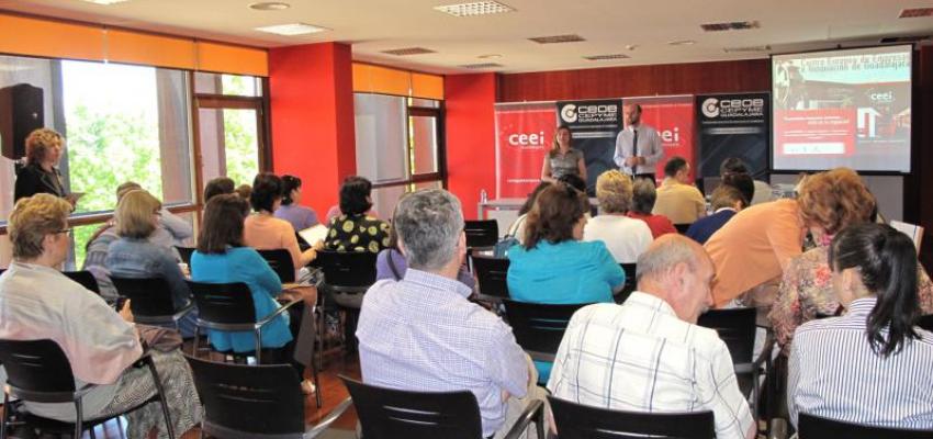 Un nuevo grupo de funcionarios del servicio p�blico de empleo de Ruman�a visitan el CEEI de Guadalajara y se interesan por el funcionamiento del departamento de formaci�n de CEOE-CEPYME Guadalajara