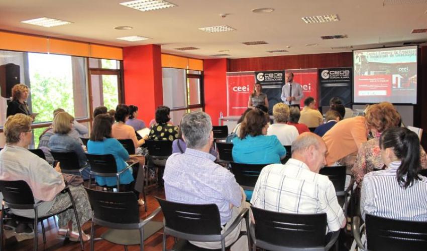 Un nuevo grupo de funcionarios del servicio p�blico de empleo de Ruman�a visitan el CEEI de Guadalajara y se interesan por el funcionamiento del departamento de formaci�n de CEOE-CEPYME Guadalajara
