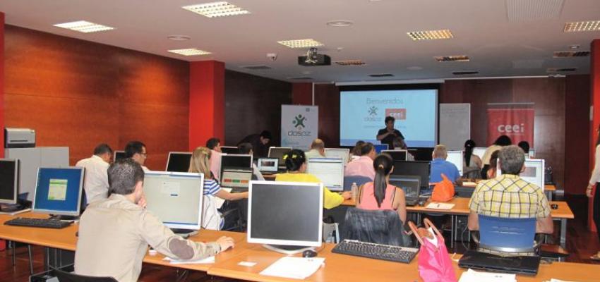 El CEEI de Guadalajara y DosPZ desarrollan, con gran �xito, el curso �gestiona tu web y hazla social�