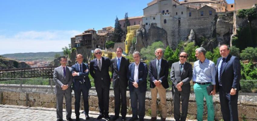 Los secretarios generales de las organizaciones empresariales de Castilla-La Mancha y de la Comunidad Valenciana se re�nen para alcanzar sinergias entre ambas organizaciones empresariales