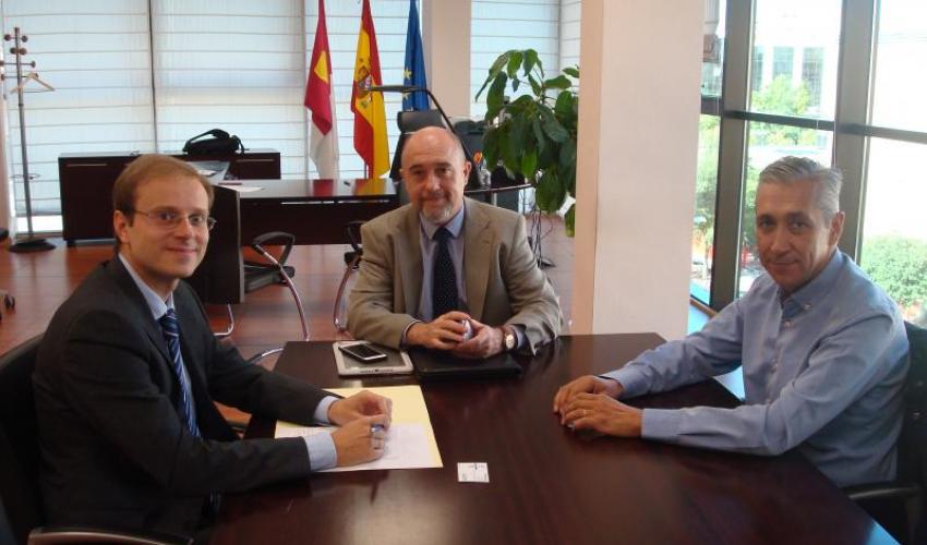 CEAT Castilla-La Mancha traslada al viceconsejero de empleo sus propuestas para los aut�nomos de la regi�n