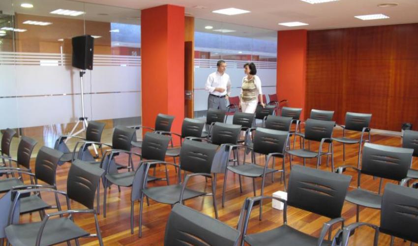 La nueva concejal de Promoci�n Econ�mica visita el CEEI acompa�ada del director de la Fundaci�n