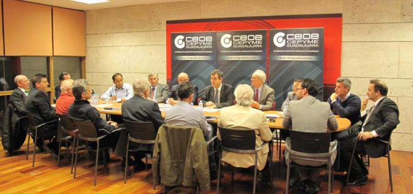 El Comit� de Direcci�n de CEOE-CEPYME Guadalajara se re�nen con Antonio Rom�n