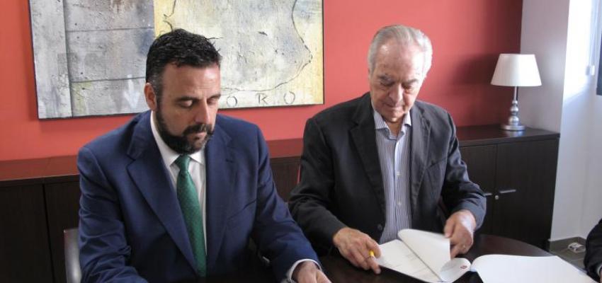 Ayuntamiento y CEOE renuevan el convenio para mantener el Departamento de Atracci�n de Inversiones