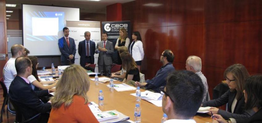Una veintena de empresarios se informan sobre los medios de cobro y pago internacionales en una nueva jornada de comercio exterior organizada por CEOE-CEPYME Guadalajara