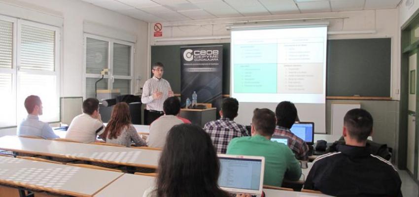 CEOE-CEPYME Guadalajara colabora con la delegaci�n de estudiantes de turismo de la UAHh para acercar el mundo de la empresa a los universitarios