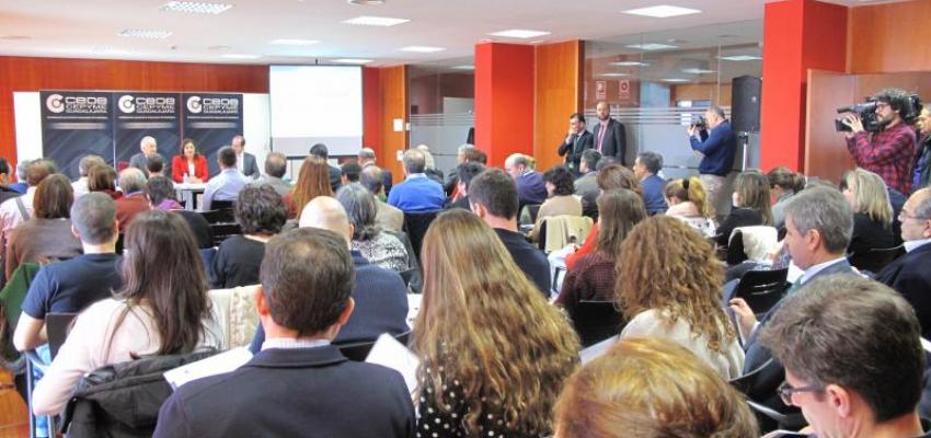 La consejera de Econom�a, Empresas y Empleo, Patricia Franco, ha explicado esta ma�ana a los empresarios de Guadalajara las principales l�neas estrat�gicas del Plan Adelante 2016-2019