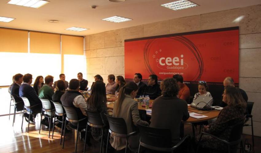 El CEEI de Guadalajara realiza un desayuno de trabajo con las empresas del centro