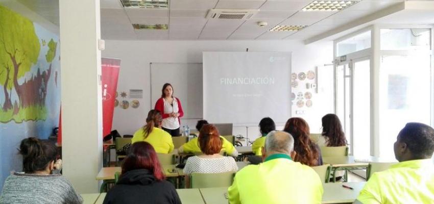 El CEEI de Guadalajara se desplaza hasta El Casar y Alovera para hablar de marketing y financiaci�n