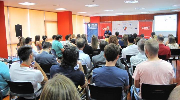 Comienzan las 12 horas de la innovaci�n con gran �xito de participaci�n
