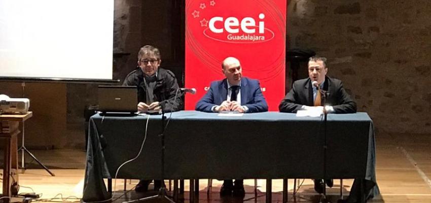 Los j�venes de Sig�enza aprenden c�mo ser empresarios