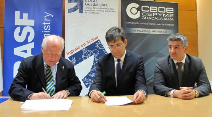 Entregados los premios del I concurso de dise�o industrial del mueble para estudiantes de la UAH