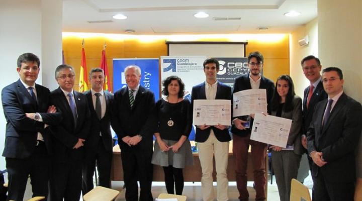 Entregados los premios del I concurso de dise�o industrial del mueble para estudiantes de la UAH