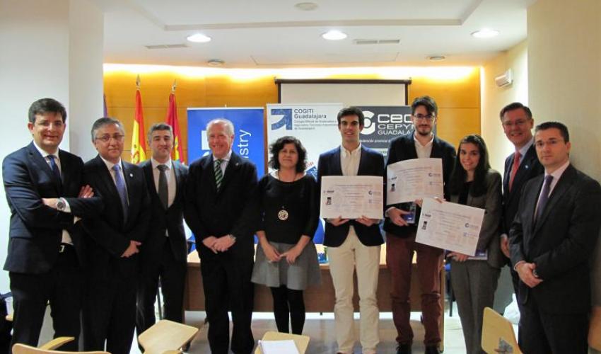 Entregados los premios del I concurso de dise�o industrial del mueble para estudiantes de la UAH