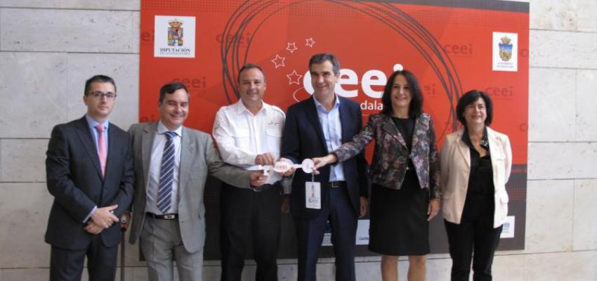 El alcalde de Guadalajara conoce de primera mano las inquietudes de las empresas del CEEI de Guadalajara
