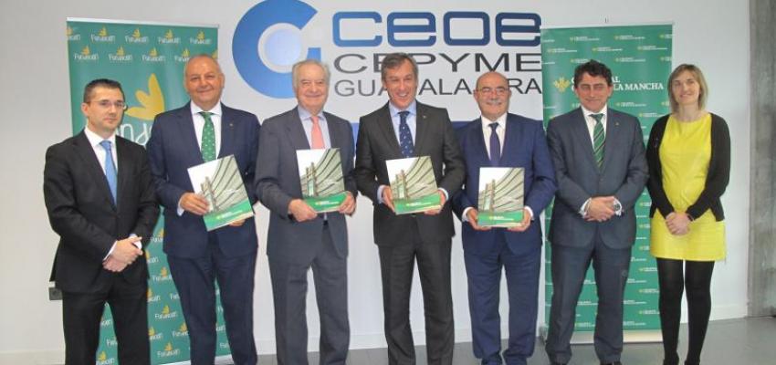 Caja Rural CLM y CEOE-CEPYME Guadalajara renuevan su convenio social para mejorar la proyecci�n empresarial alcarre�a