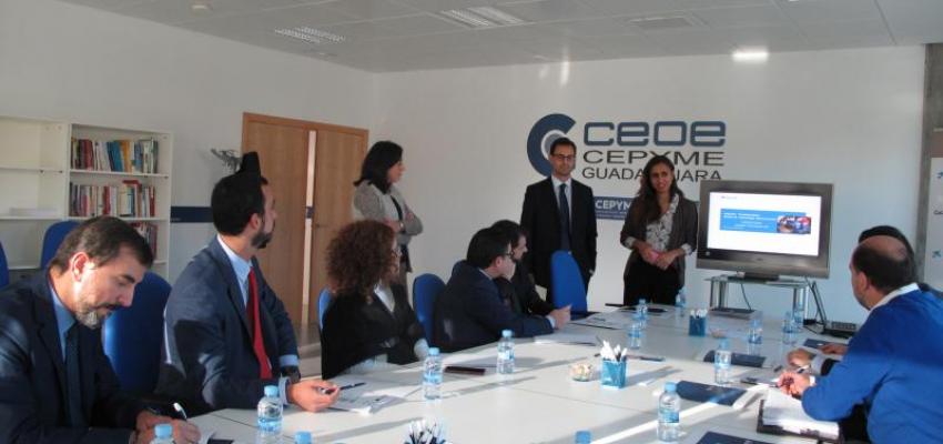 CEOE-CEPYME  y CaixaBank analizan el comercio exterior con los empresarios de Guadalajara