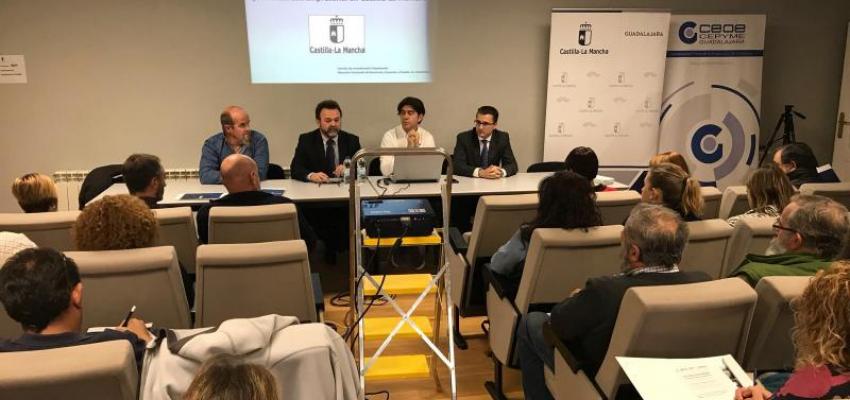 Medio centenar de empresarios y emprendedores de la Comarca de Molina se interesan por las ayudas a la inversi�n empresarial del Gobierno regional