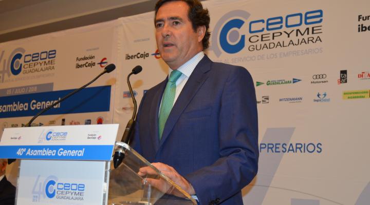 CEOE-CEPYME Guadalajara celebra su 40 Asamblea General con el reconocimiento a diferentes personas, empresas  e instituciones colaboradoras
