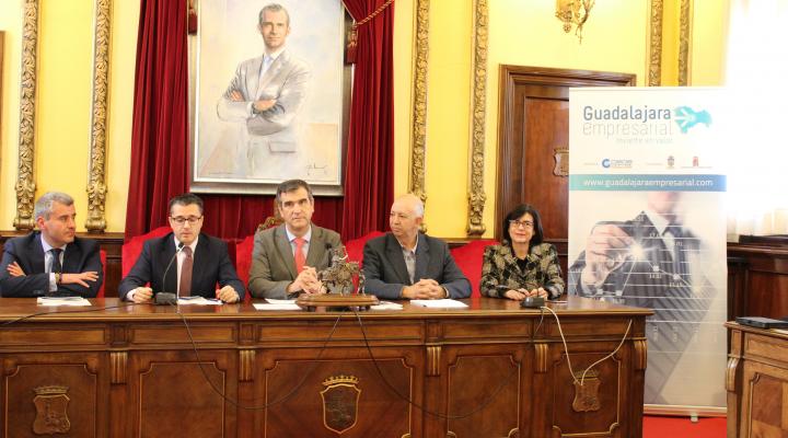 Antonio Rom�n recibe a un grupo de inversores dentro del proyecto “Guadalajara Empresarial”