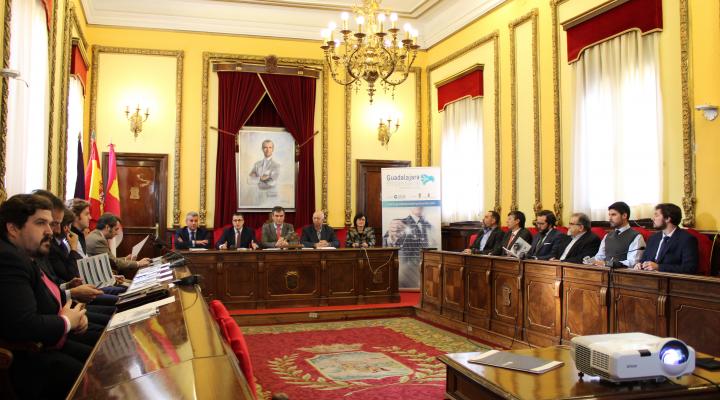 Antonio Rom�n recibe a un grupo de inversores dentro del proyecto “Guadalajara Empresarial”