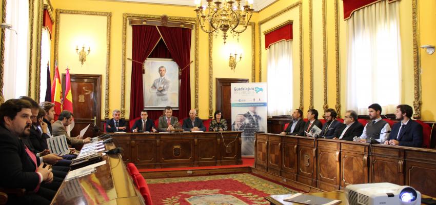 Antonio Rom�n recibe a un grupo de inversores dentro del proyecto “Guadalajara Empresarial”