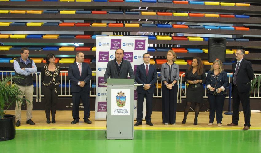 El XI Sal�n del Autom�vil de Guadalajara arranca con una exposici�n de m�s de 200 modelos