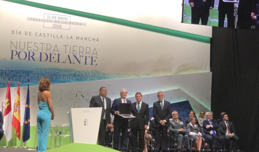 CEOE-CEPYME Guadalajara recibe la Placa al M�rito Regional por su 40� aniversario