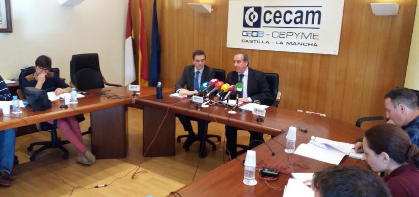 Jes�s Esteban Jimeno, de Hocensa-Jesthisa, premio CECAM por la provincia de Guadalajara