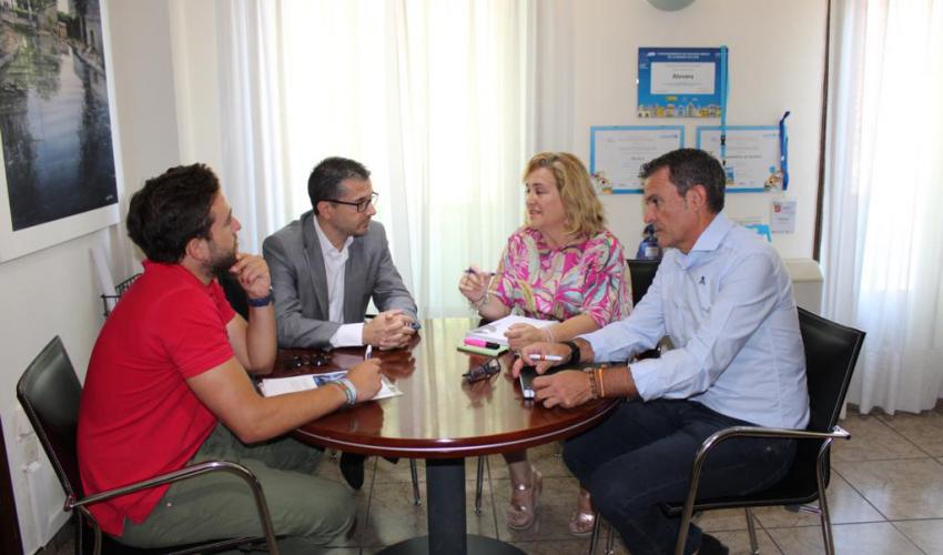 Los ayuntamientos de Alovera y Yunquera de Henares reciben la visita de los t�cnicos de 'Guadalajara Empresarial'