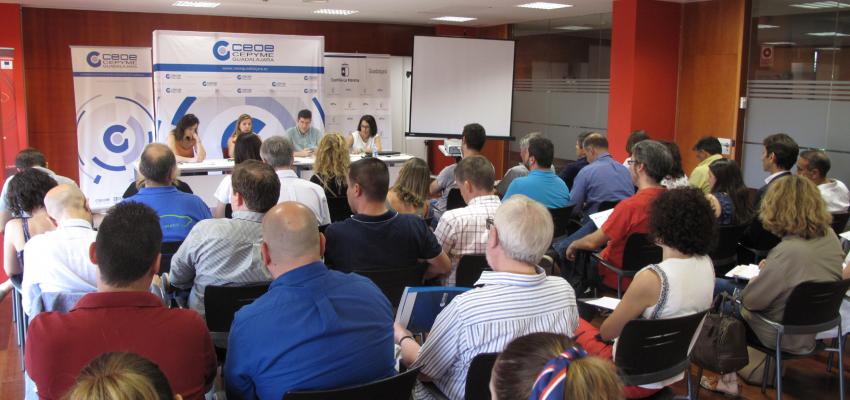 Medio centenar de empresarios se informan sobre el plan integrado de residuos de Castilla-La Mancha