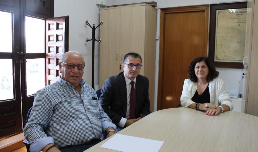 Reuni�n de la presidenta de la CEOE y el alcalde de Horche para estudiar acciones conjuntas ante los constantes cortes de luz
