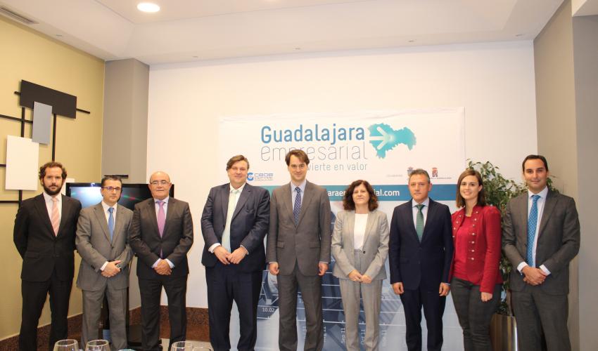 “Guadalajara Empresarial” mantiene un almuerzo de trabajo con el ministro de la embajada de Alemania, Christoph Wolfrum