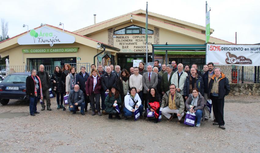 30 medios especializados descubren la Sierra Norte y los Pueblos Negros de la provincia de Guadalajara